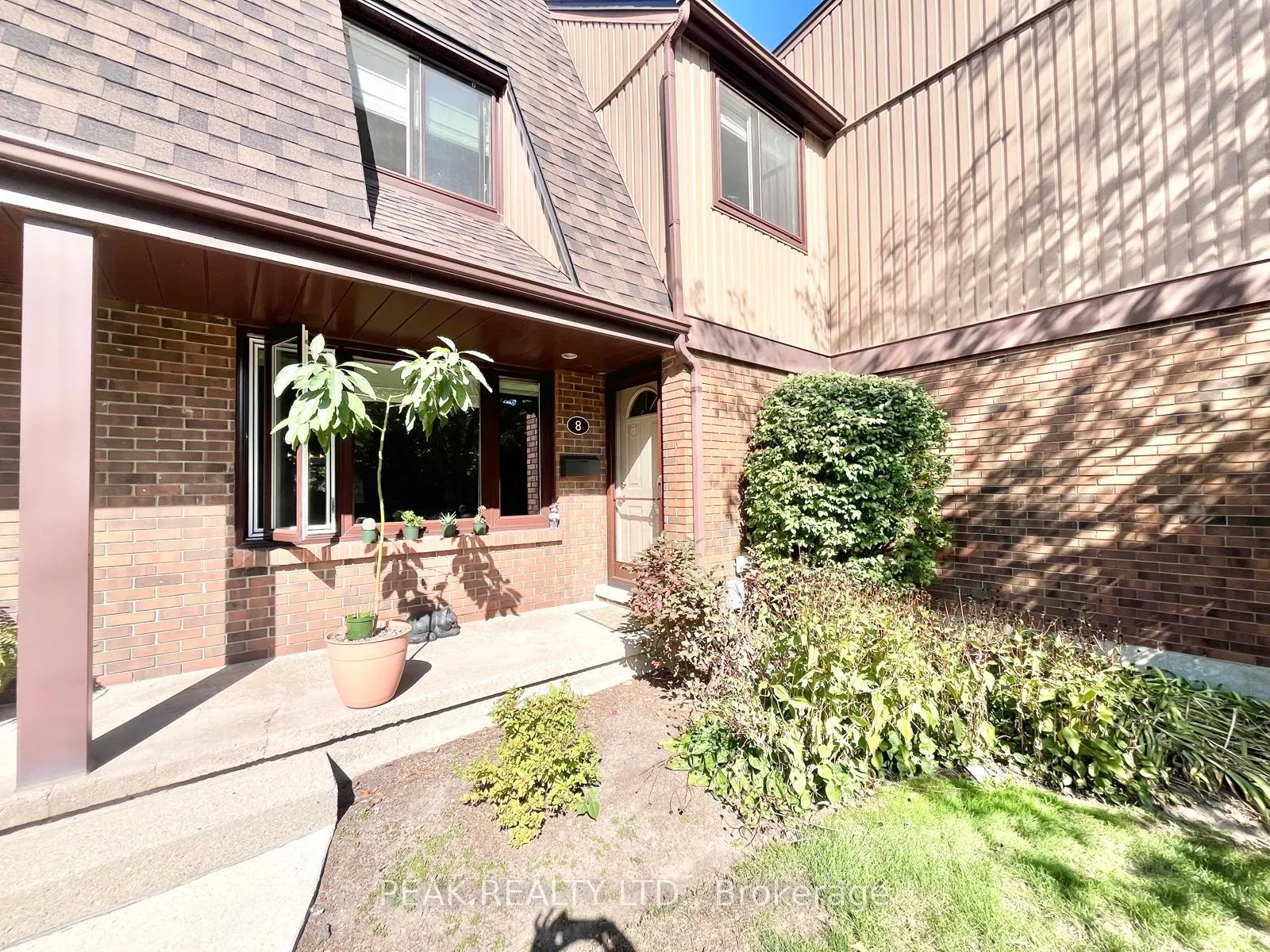 Photo 27 of Unit 8, 279 Sandowne Drive, Waterloo — HOMEH