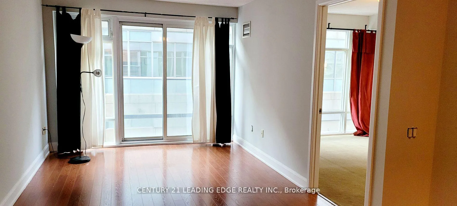 Photo 5 of Unit 507, 2191 Yonge Street, Toronto, Mount Pleasant East — HOMEH