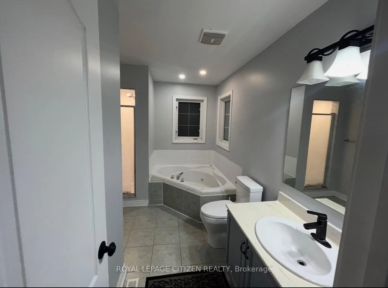 Photo 3 of 97 Chartway Boulevard, Scarborough, Highland Creek — HOMEH