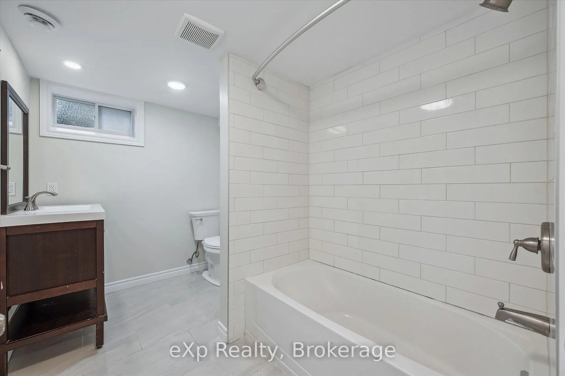 Photo 31 of 14 Lincoln Crescent, Guelph, St. George's — HOMEH