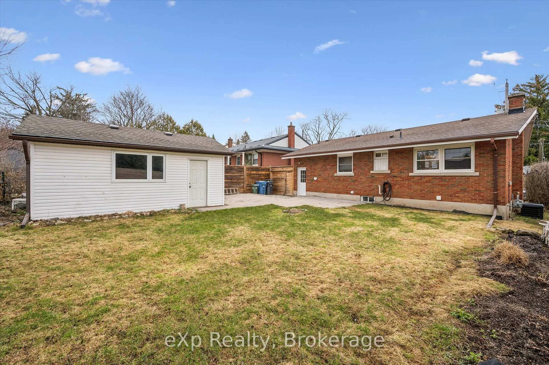 Photo 34 of 14 Lincoln Crescent, Guelph, St. George's — HOMEH