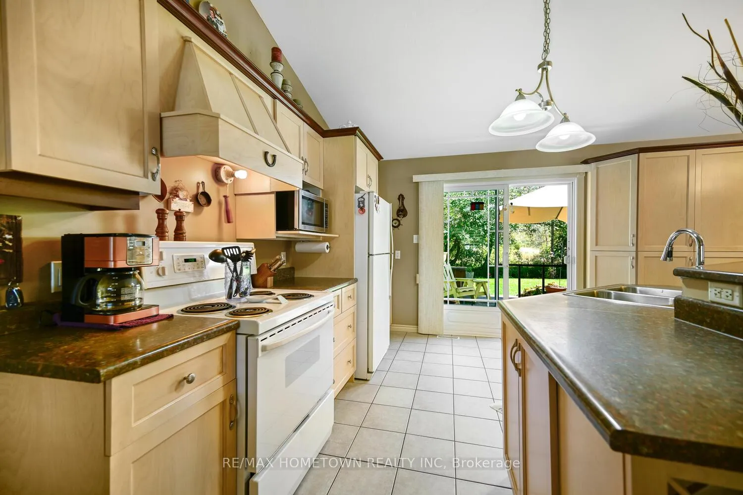 Photo 13 of 8121 Main Street, Augusta, Augusta Twp — HOMEH