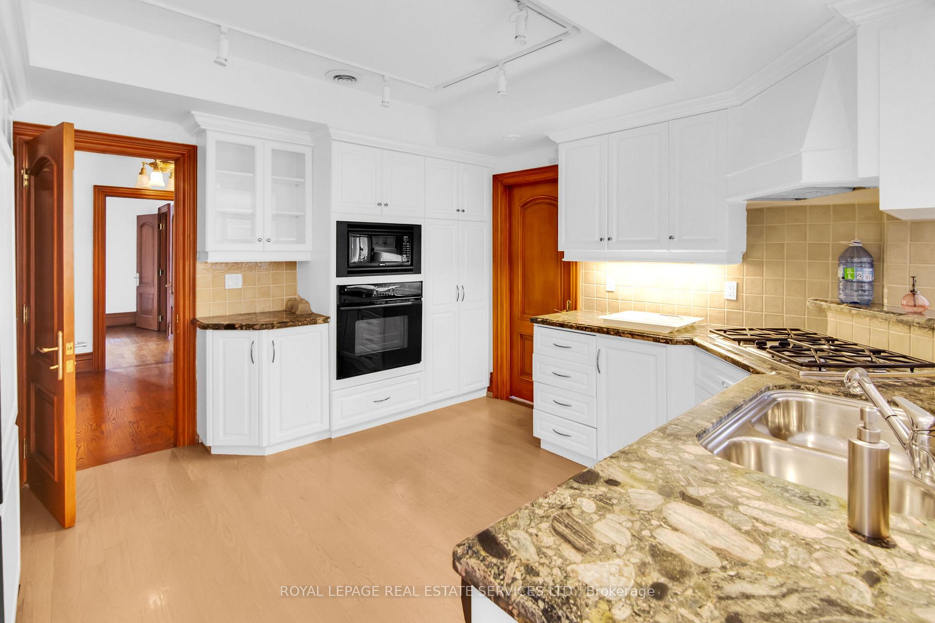 Photo 23 of 308 Russell Hill Road, Toronto, Forest Hill South — HOMEH