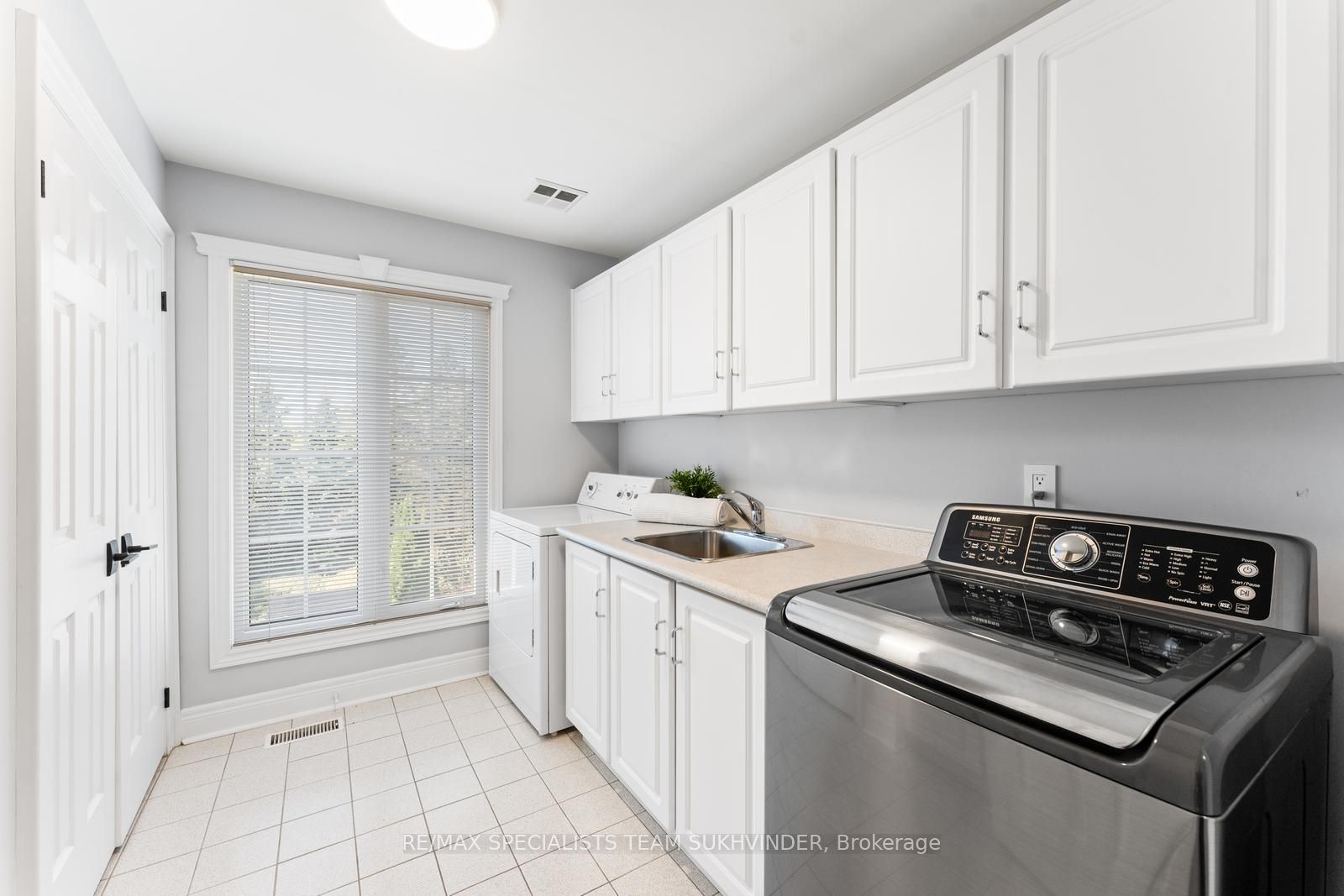 Photo 65 of 4 Stonehart Street, Caledon, Palgrave — HOMEH