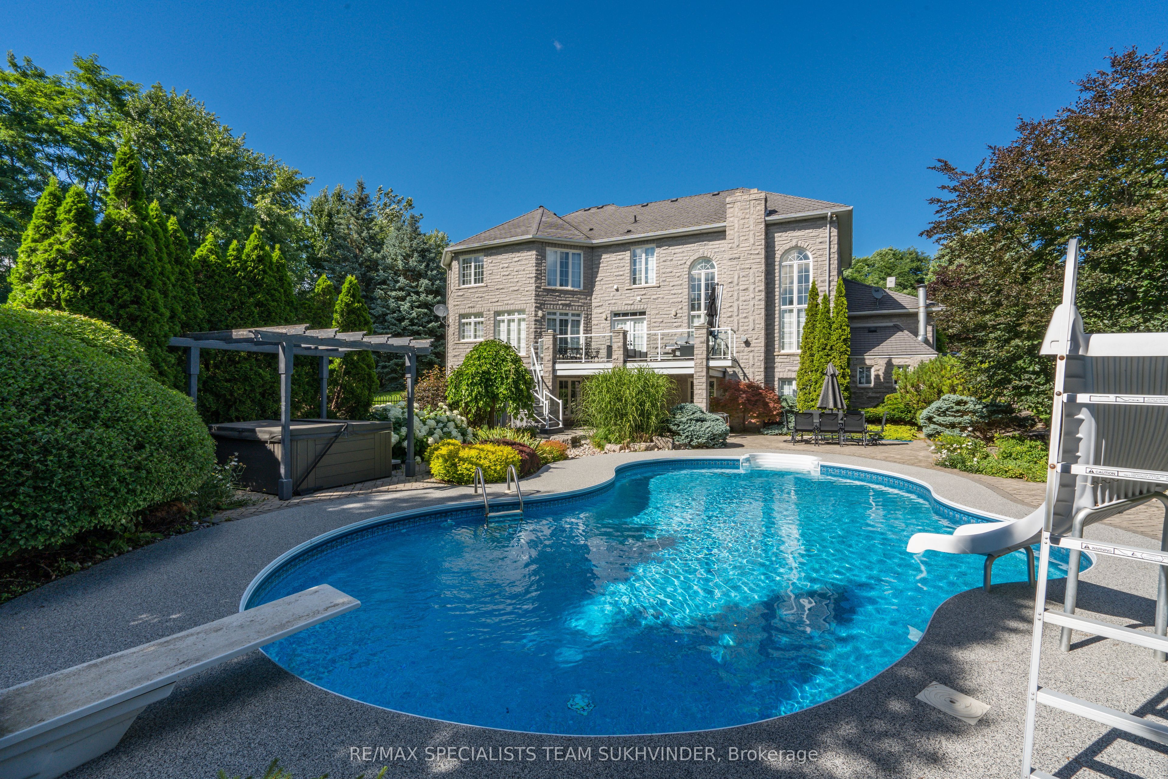 Photo 43 of 4 Stonehart Street, Caledon, Palgrave — HOMEH