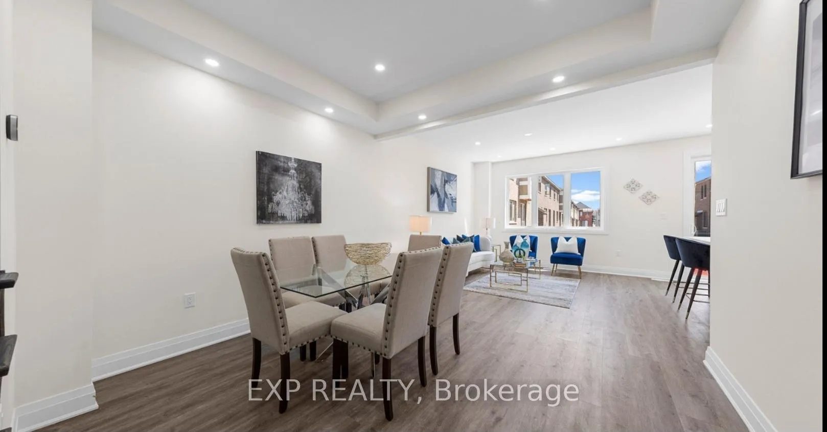 Photo 4 of 3307 Thunderbird Promenade, Pickering, Rural Pickering — HOMEH