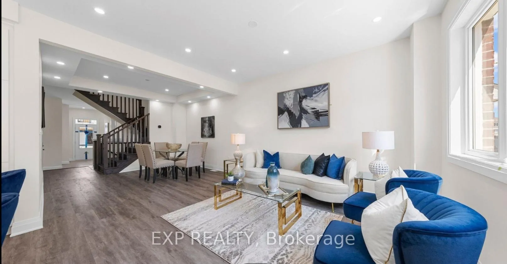 Photo 6 of 3307 Thunderbird Promenade, Pickering, Rural Pickering — HOMEH