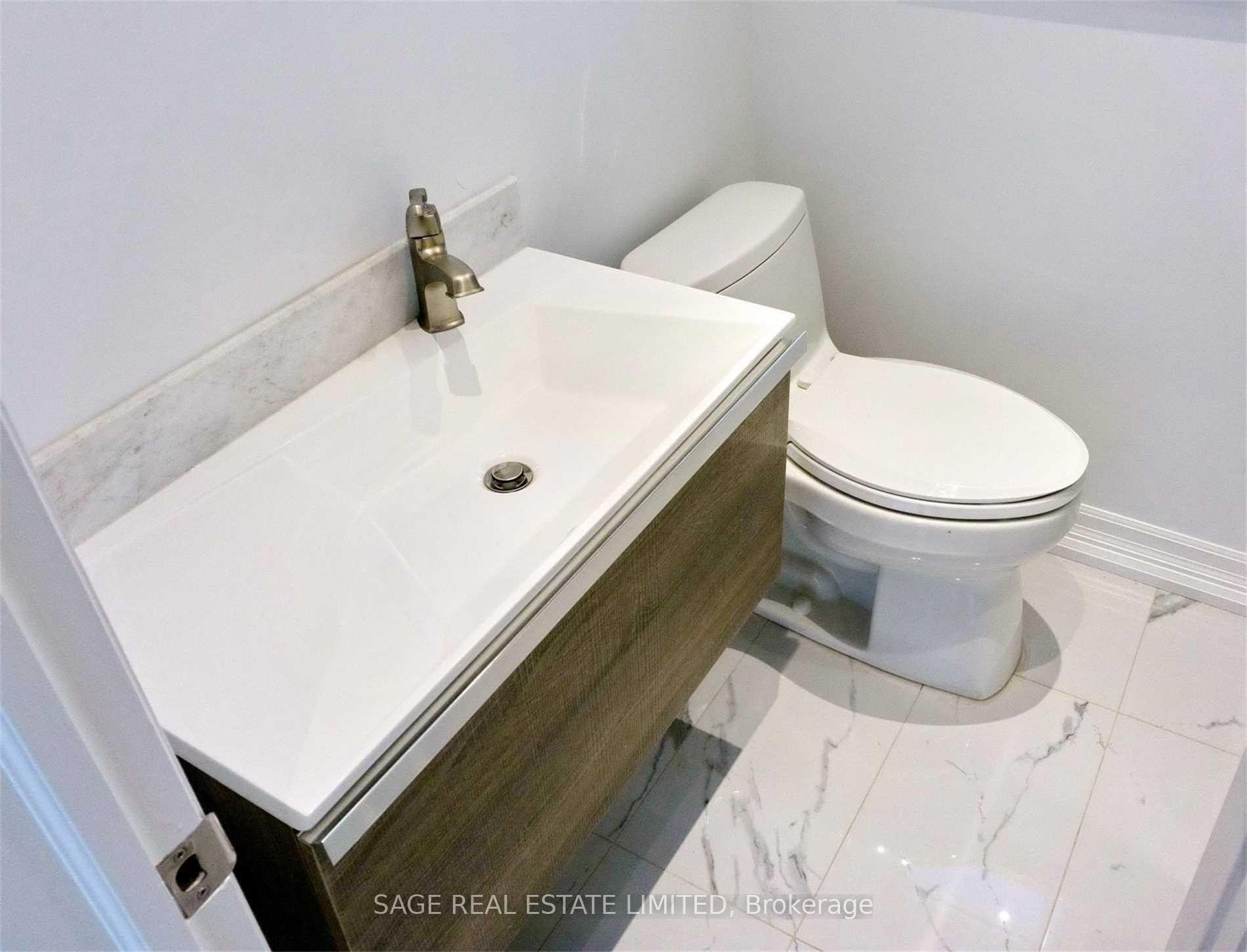 Photo 9 of Unit Main, 21 Norlong Boulevard, Toronto, East York — HOMEH
