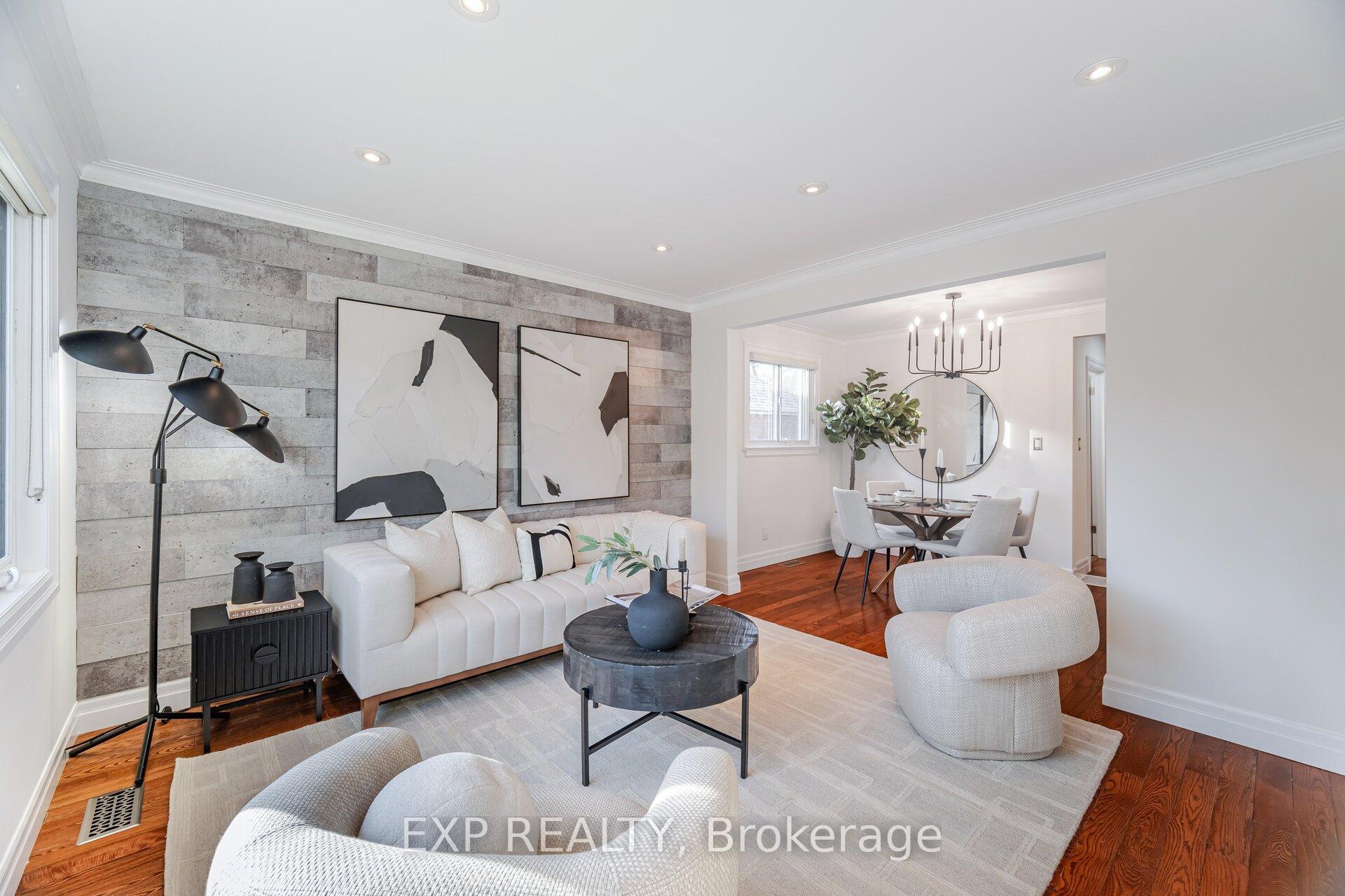 Photo 3 of 118 Glencrest Boulevard, Toronto, O'Connor-Parkview — HOMEH
