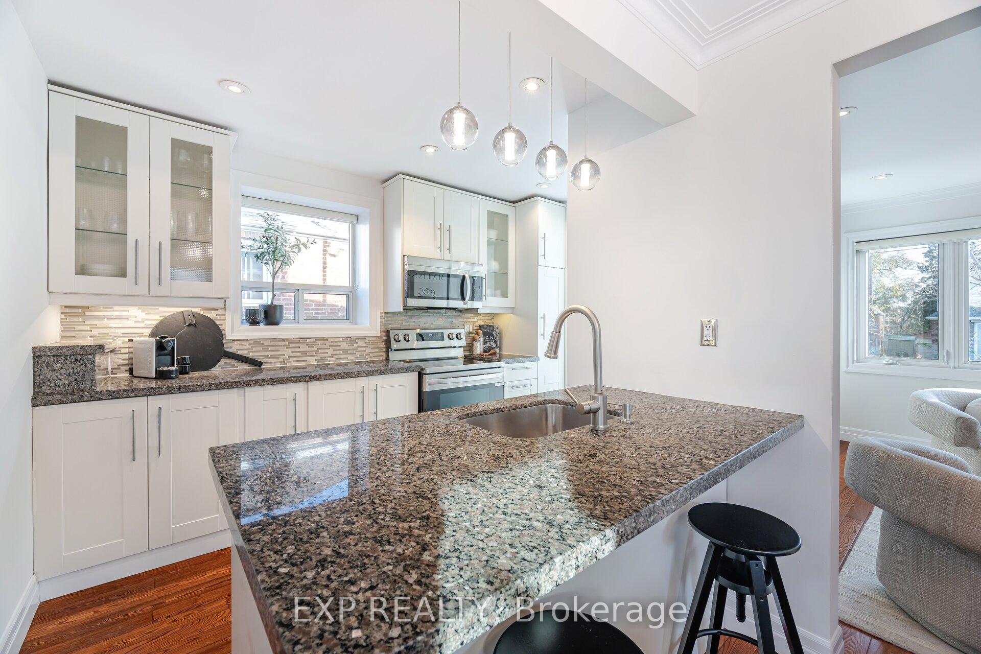 Photo 8 of 118 Glencrest Boulevard, Toronto, O'Connor-Parkview — HOMEH