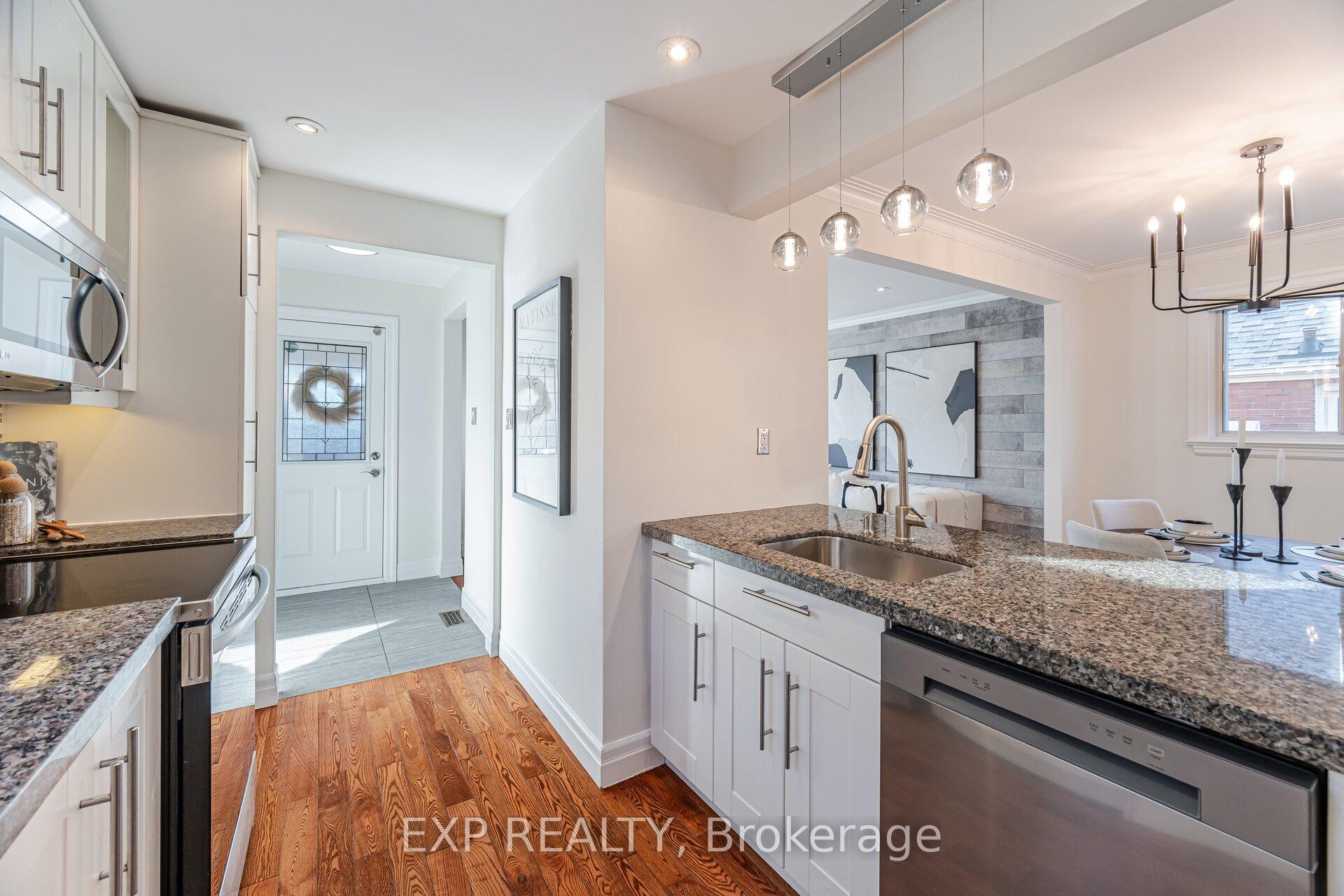Photo 10 of 118 Glencrest Boulevard, Toronto, O'Connor-Parkview — HOMEH