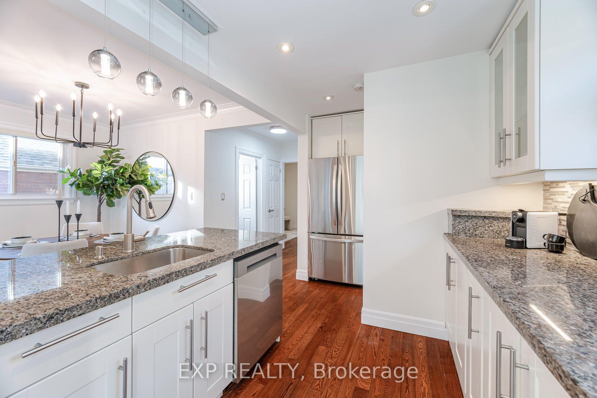 Photo 11 of 118 Glencrest Boulevard, Toronto, O'Connor-Parkview — HOMEH