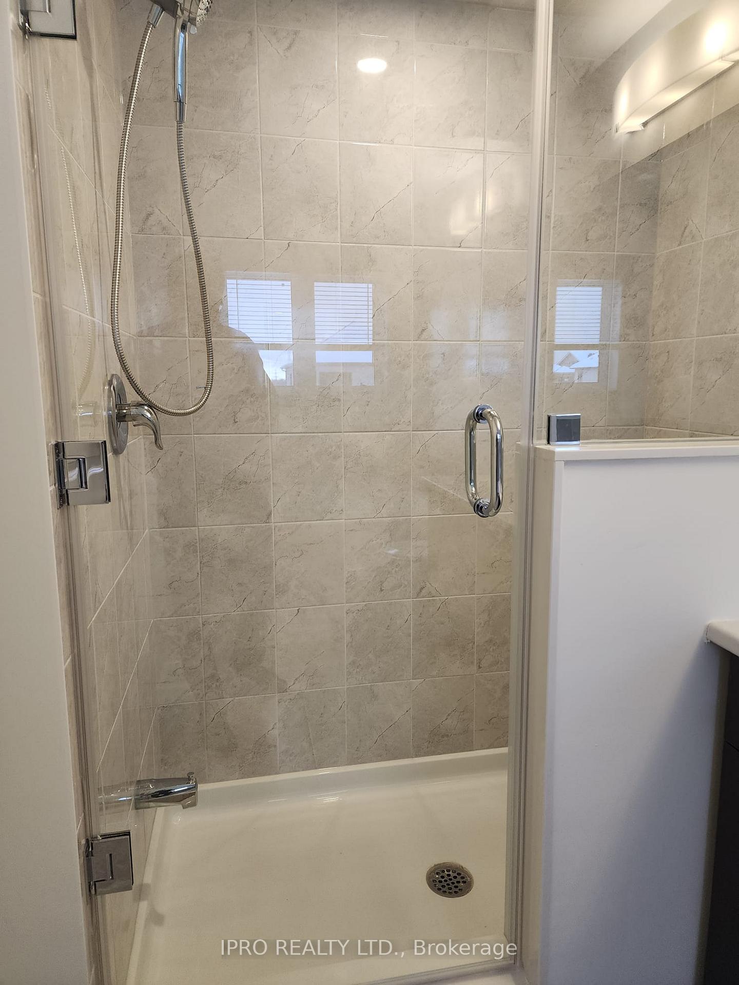 Photo 8 of 262 Velvet Way S, Thorold, Rolling Meadows — HOMEH