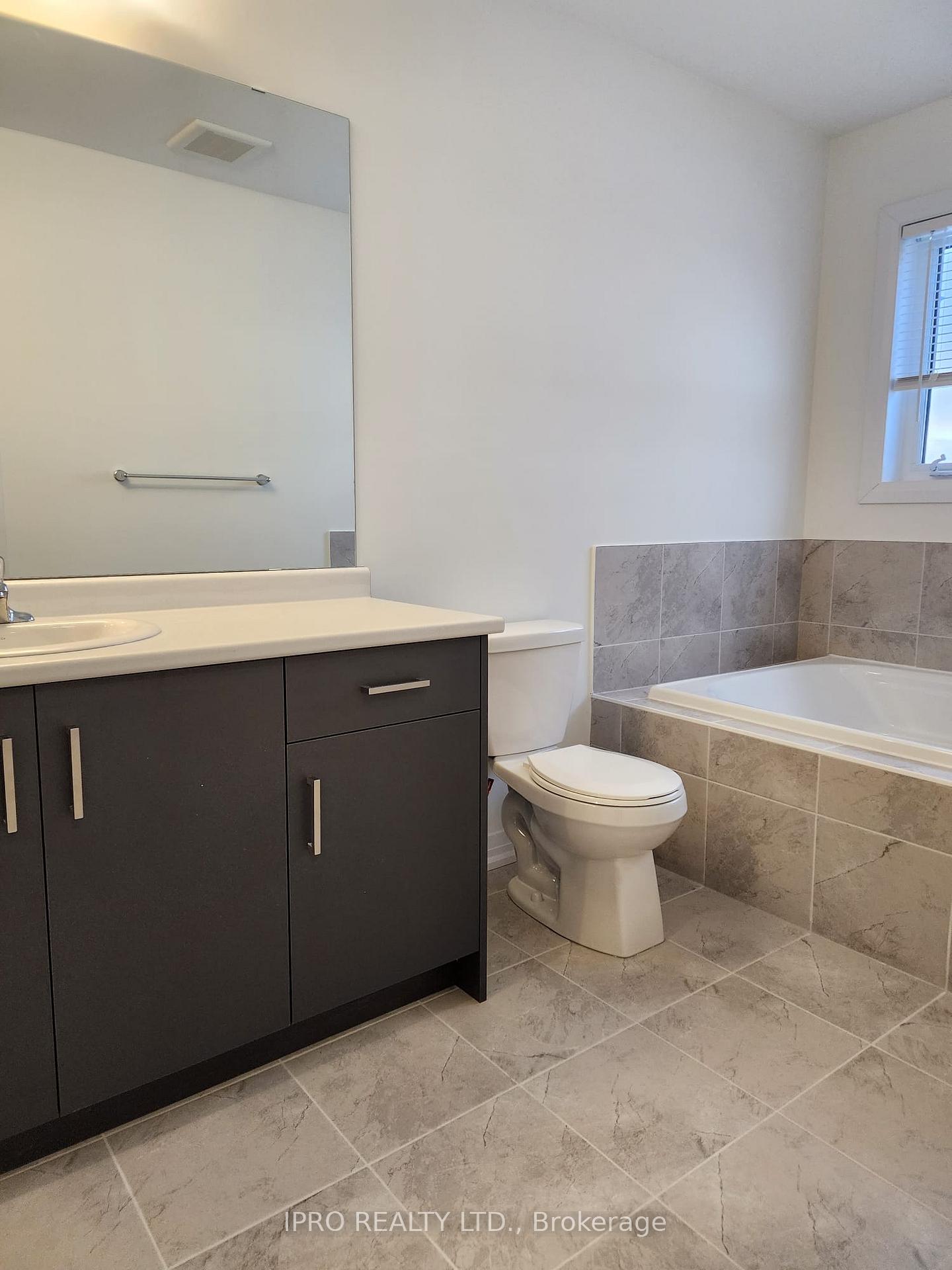 Photo 12 of 262 Velvet Way S, Thorold, Rolling Meadows — HOMEH