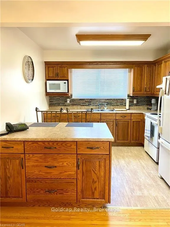 Photo 8 of Unit 13, 201 Silvercreek Parkway N, Guelph, Junction/Onward Willow — HOMEH