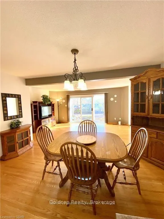 Photo 10 of Unit 13, 201 Silvercreek Parkway N, Guelph, Junction/Onward Willow — HOMEH