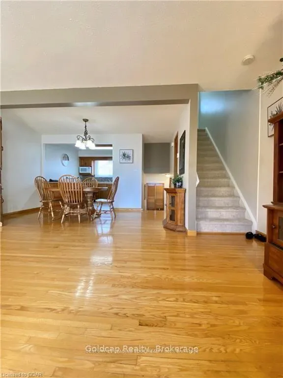 Photo 14 of Unit 13, 201 Silvercreek Parkway N, Guelph, Junction/Onward Willow — HOMEH