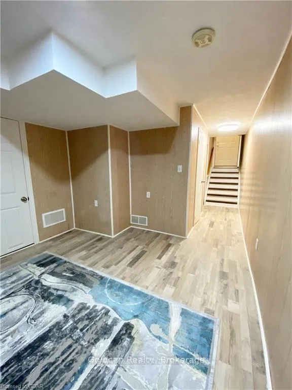 Photo 26 of Unit 13, 201 Silvercreek Parkway N, Guelph, Junction/Onward Willow — HOMEH