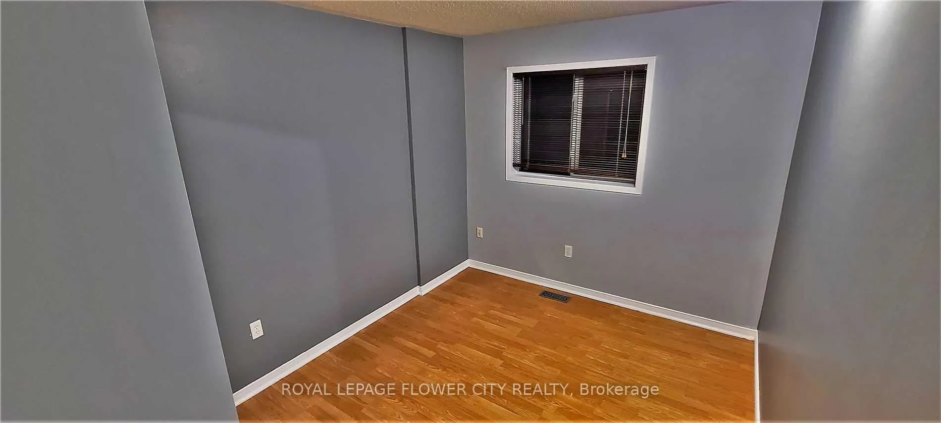 Photo 10 of 65 Sedgewick Circle, Brampton, Fletcher's Meadow — HOMEH