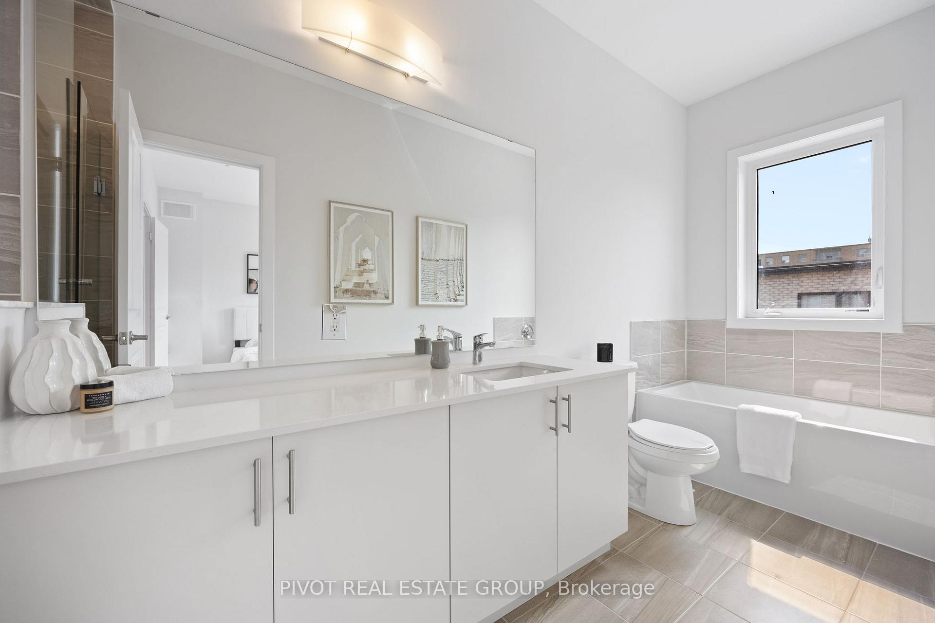 Photo 33 of 26 Danielle Moore Circle, Scarborough, Bendale — HOMEH