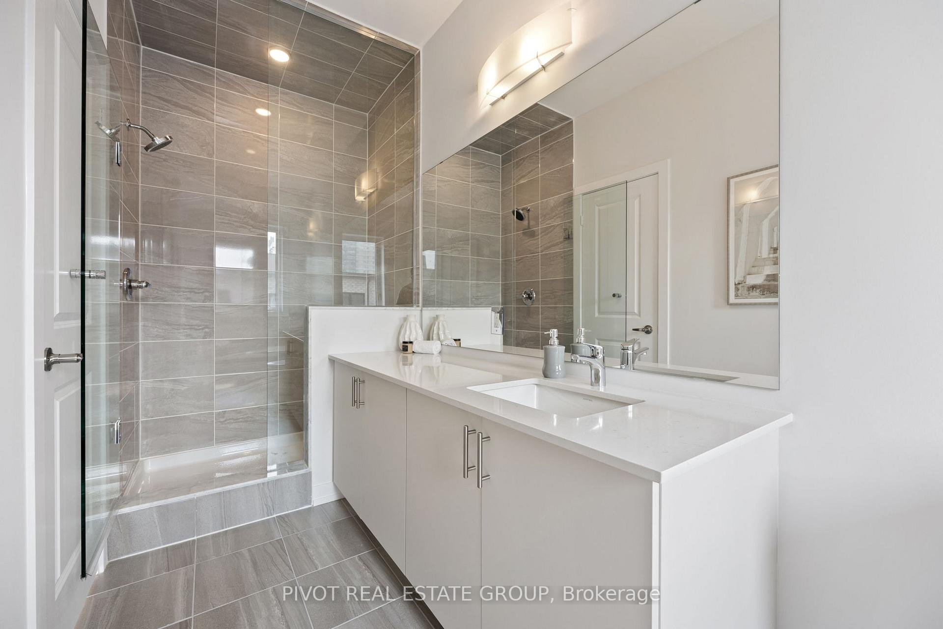 Photo 34 of 26 Danielle Moore Circle, Scarborough, Bendale — HOMEH