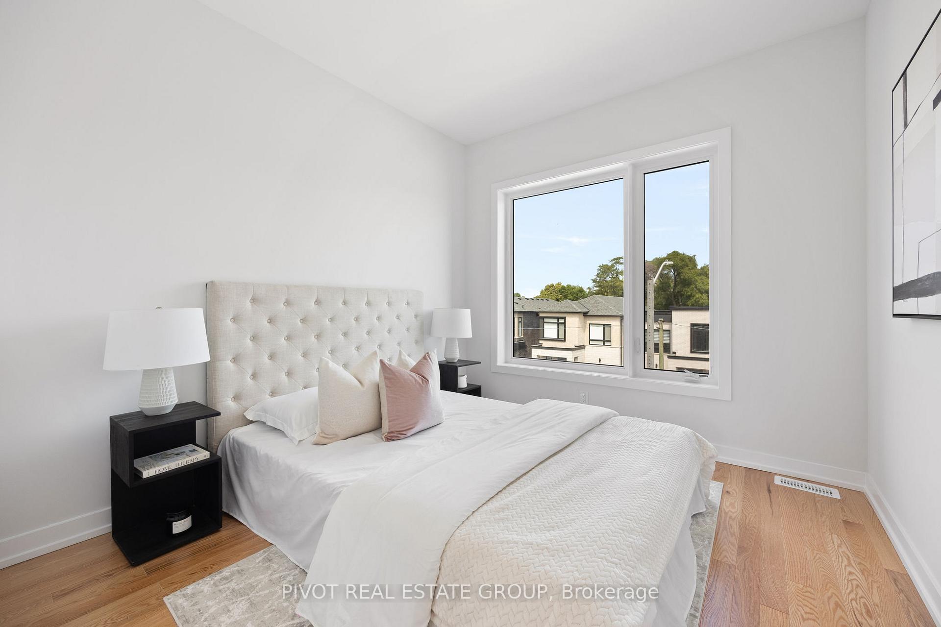 Photo 35 of 26 Danielle Moore Circle, Scarborough, Bendale — HOMEH