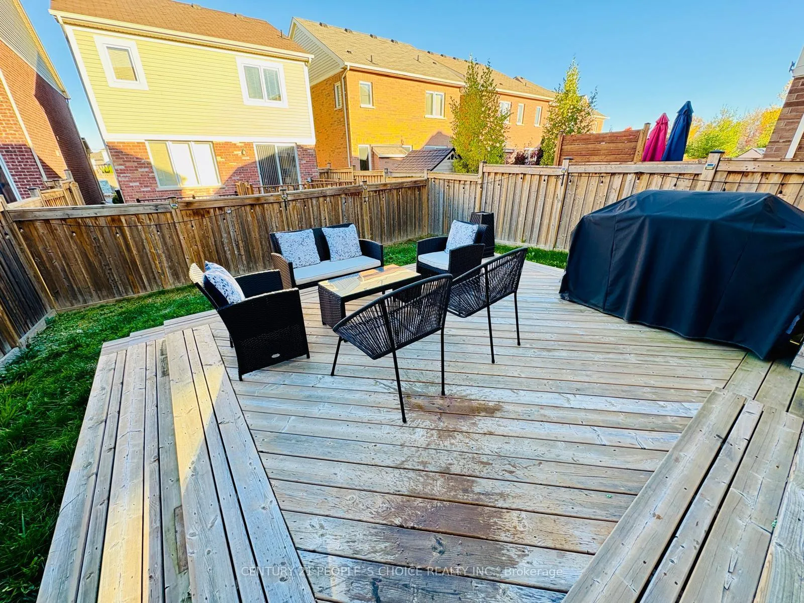 Photo 10 of 76 Leadenhall Road, Brampton, Northwest Brampton — HOMEH