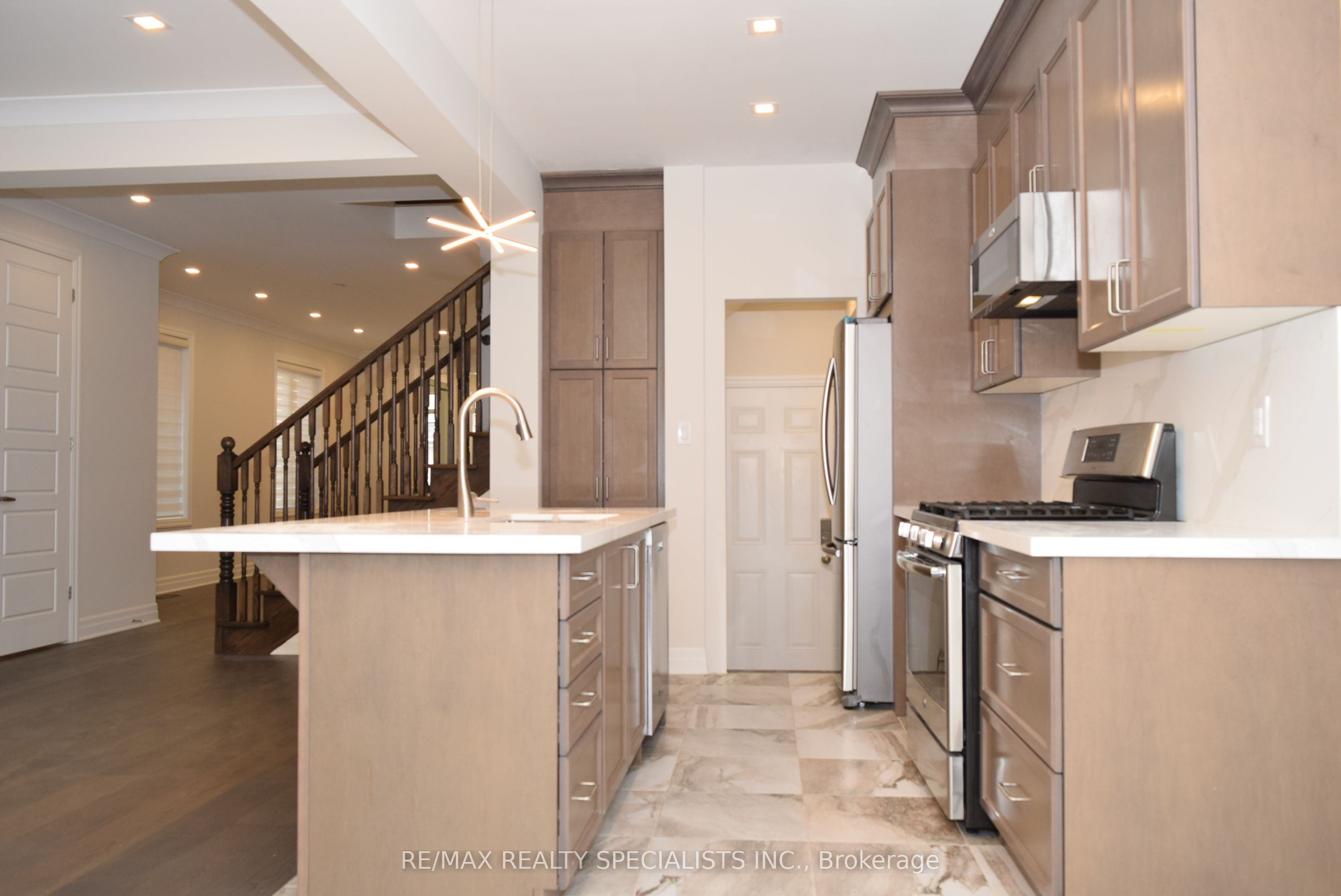 Photo 61 of 588 Juneberry Court, Milton, Cobban — HOMEH