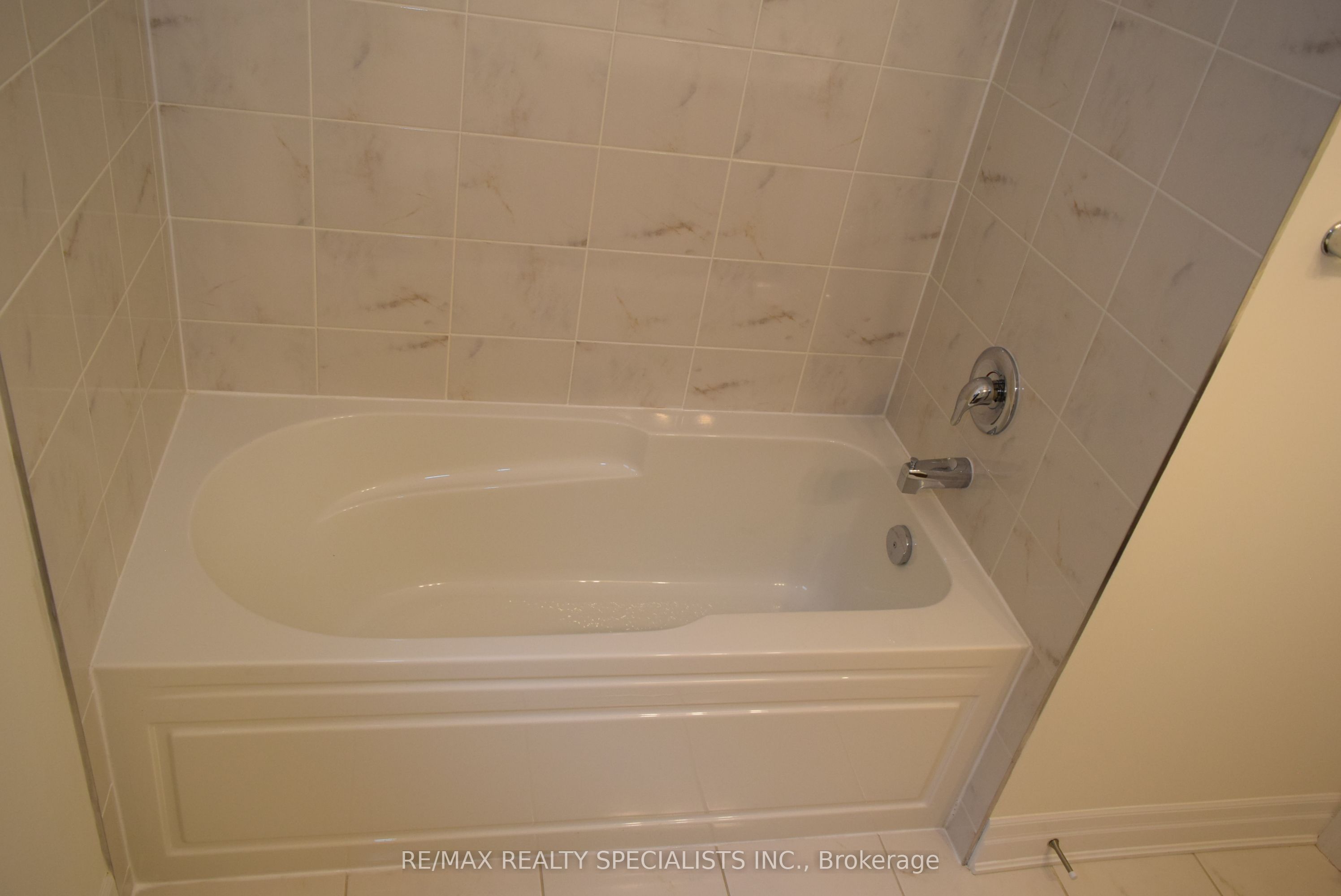 Photo 77 of 588 Juneberry Court, Milton, Cobban — HOMEH