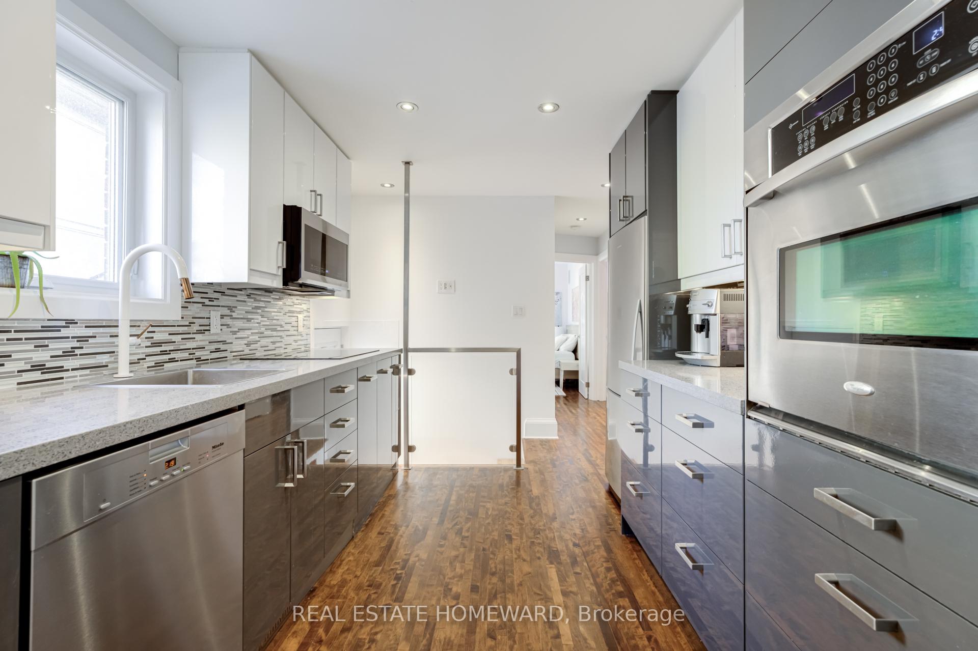 Photo 11 of 9 O'connor Drive, Toronto, Broadview North — HOMEH