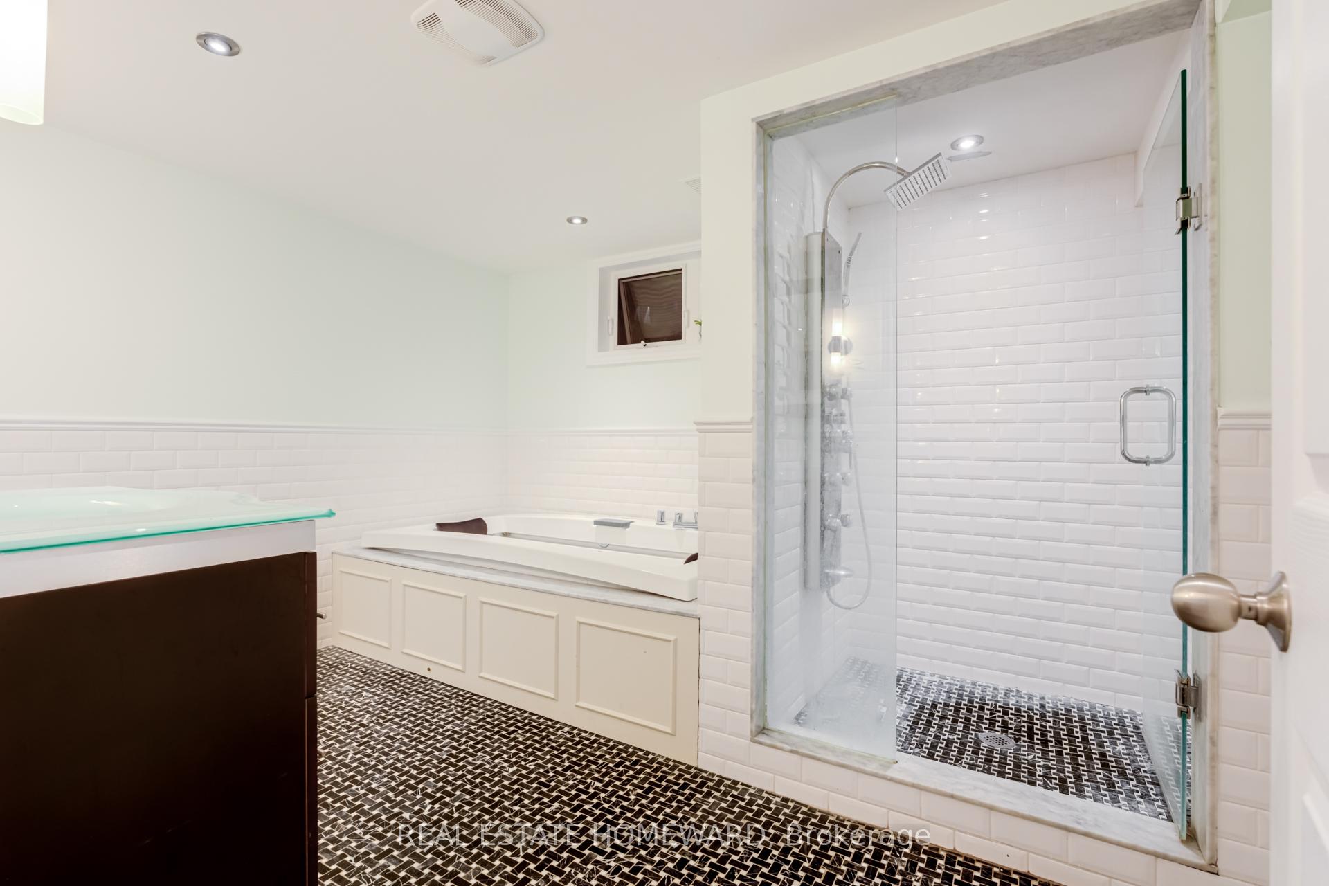 Photo 32 of 9 O'connor Drive, Toronto, Broadview North — HOMEH