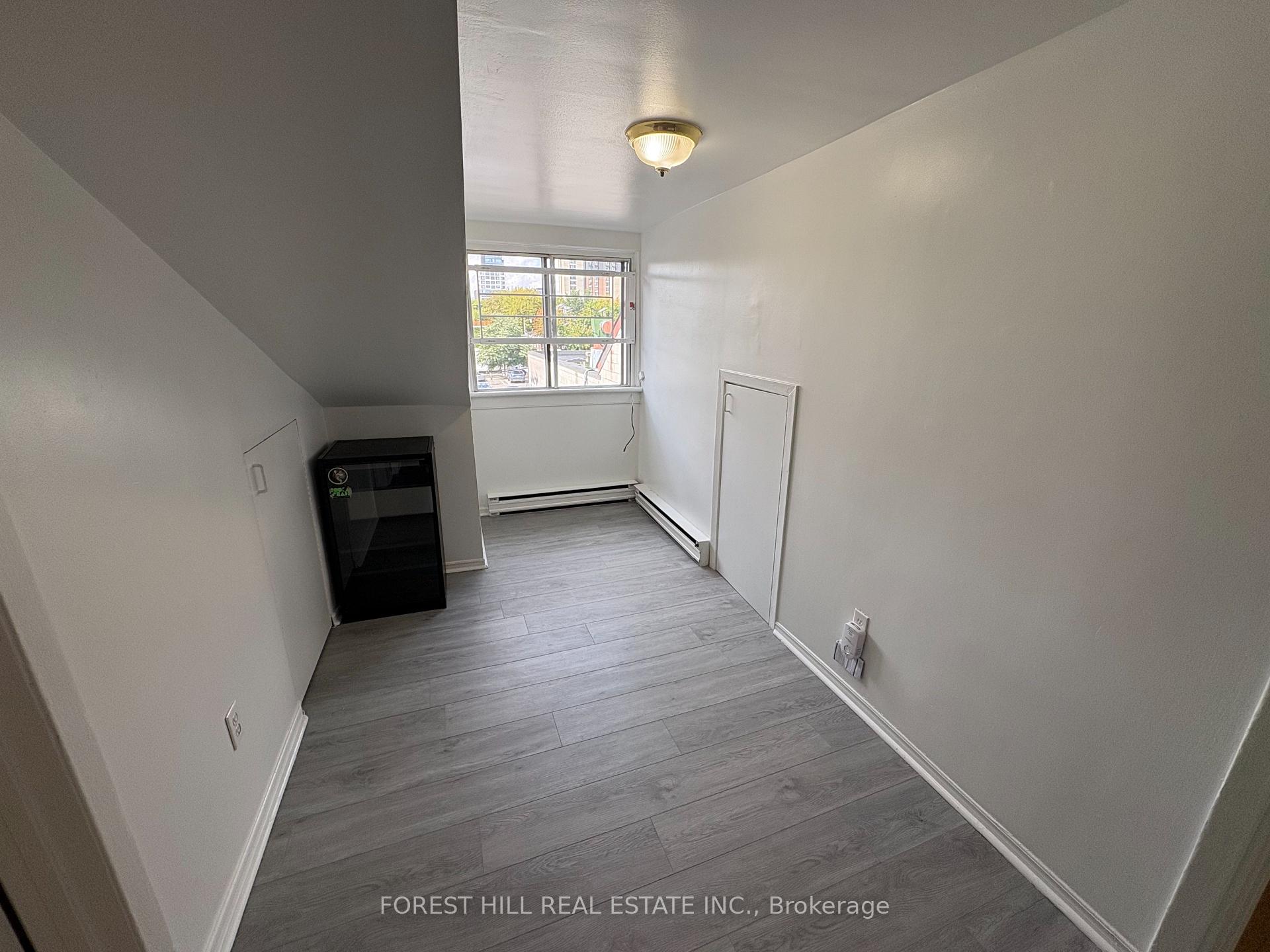 Photo 5 of Unit 3, 480 Queen Street W, Toronto, Kensington-Chinatown — HOMEH