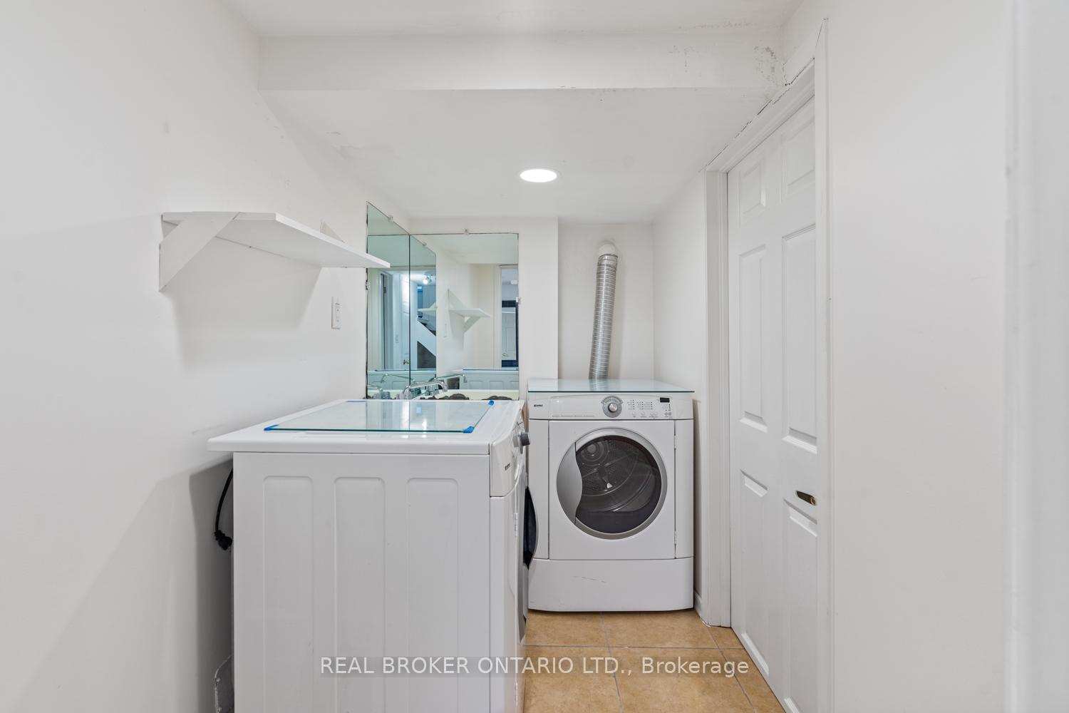 Photo 16 of Unit Bsmt, 94 Chisholm Avenue, Toronto, Woodbine-Lumsden — HOMEH