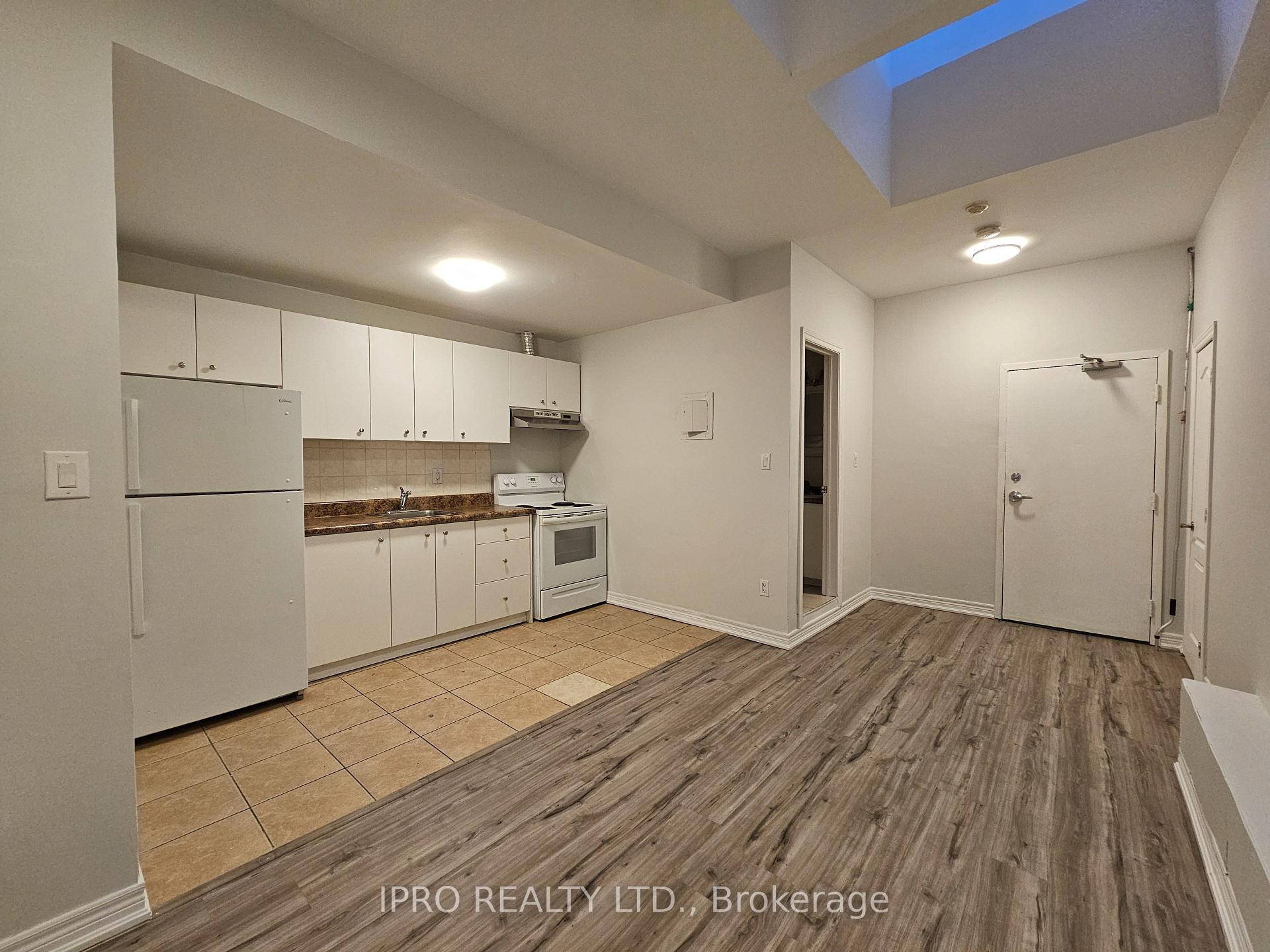 Photo 3 of Unit 302, 1807 Eglinton Avenue W, Toronto, Oakwood Village — HOMEH