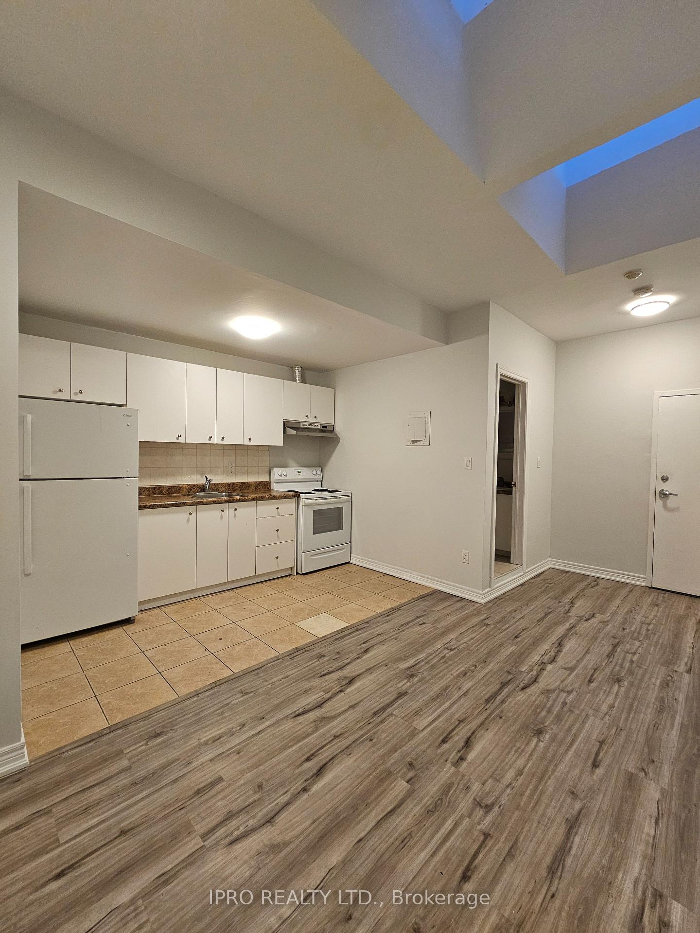 Photo 6 of Unit 302, 1807 Eglinton Avenue W, Toronto, Oakwood Village — HOMEH
