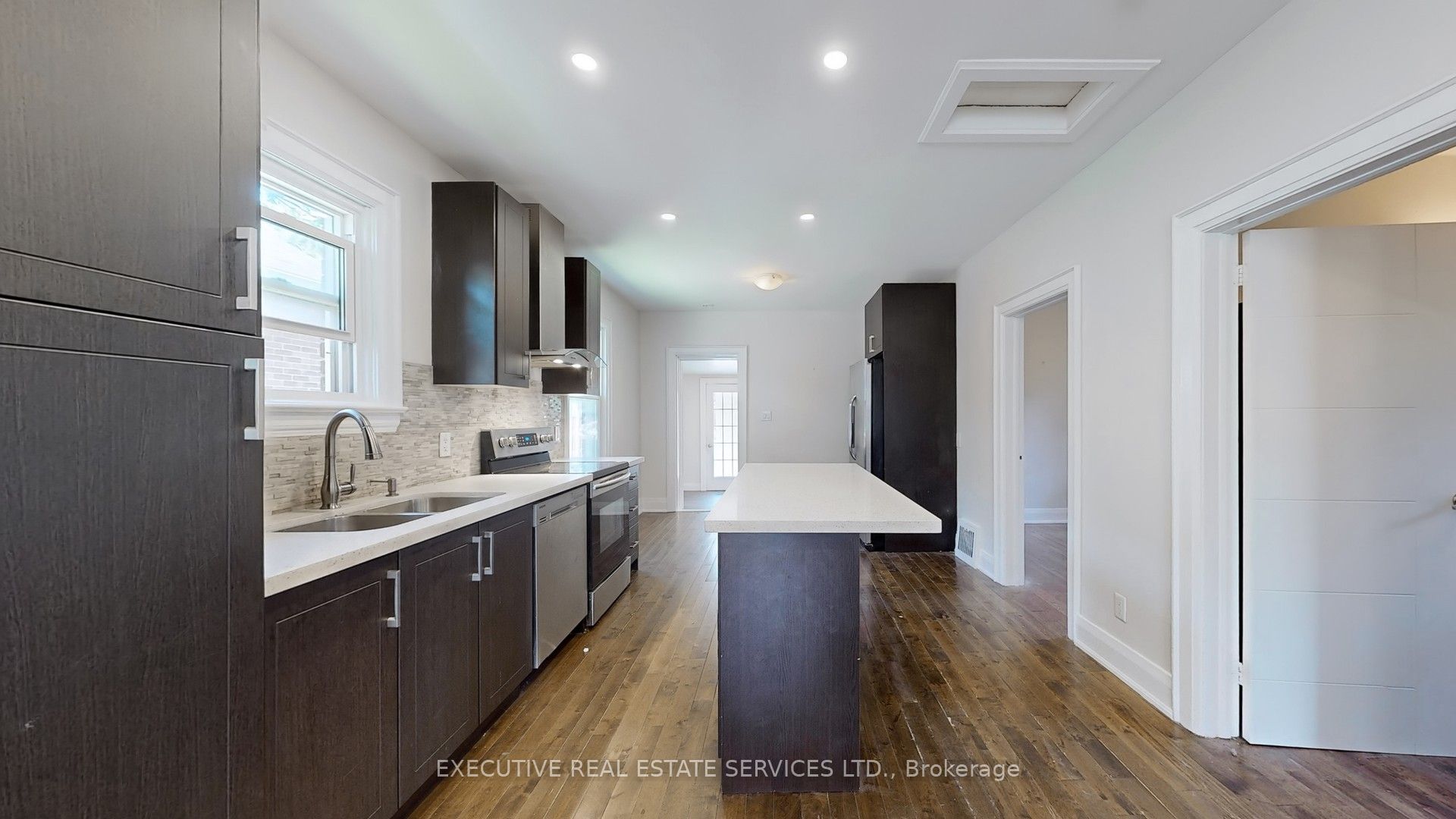 Photo 52 of 86 Bloor Street W, Oshawa, Lakeview — HOMEH