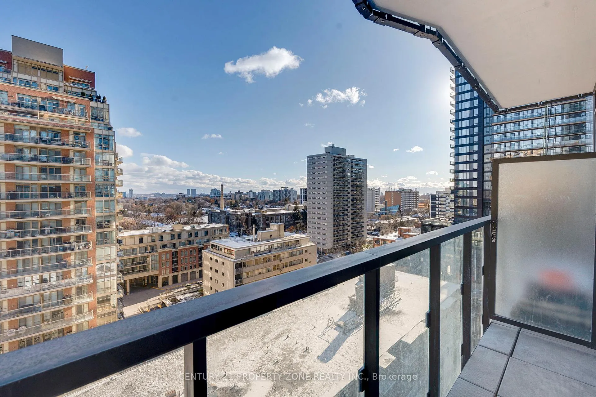 Photo 12 of Unit 904N, 120 Broadway Avenue, Toronto, Mount Pleasant West — HOMEH