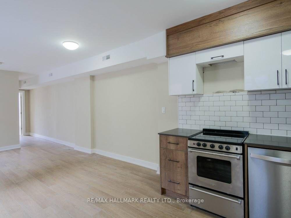 Photo 5 of Unit 304, 628 Danforth Avenue, Toronto, Playter Estates-Danforth — HOMEH