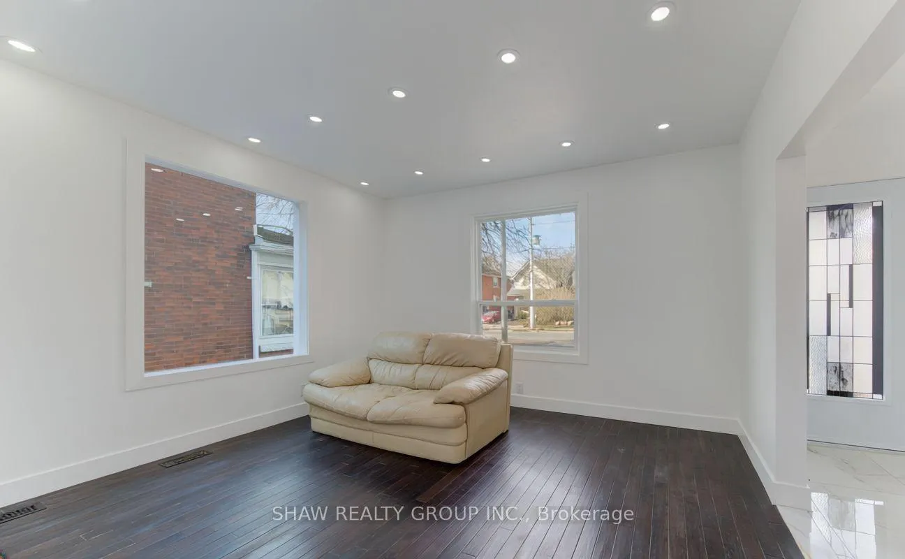 Photo 8 of 80 Lancaster Street W, Kitchener — HOMEH