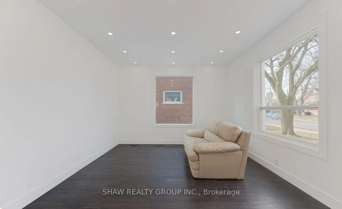 Photo 10 of 80 Lancaster Street W, Kitchener — HOMEH