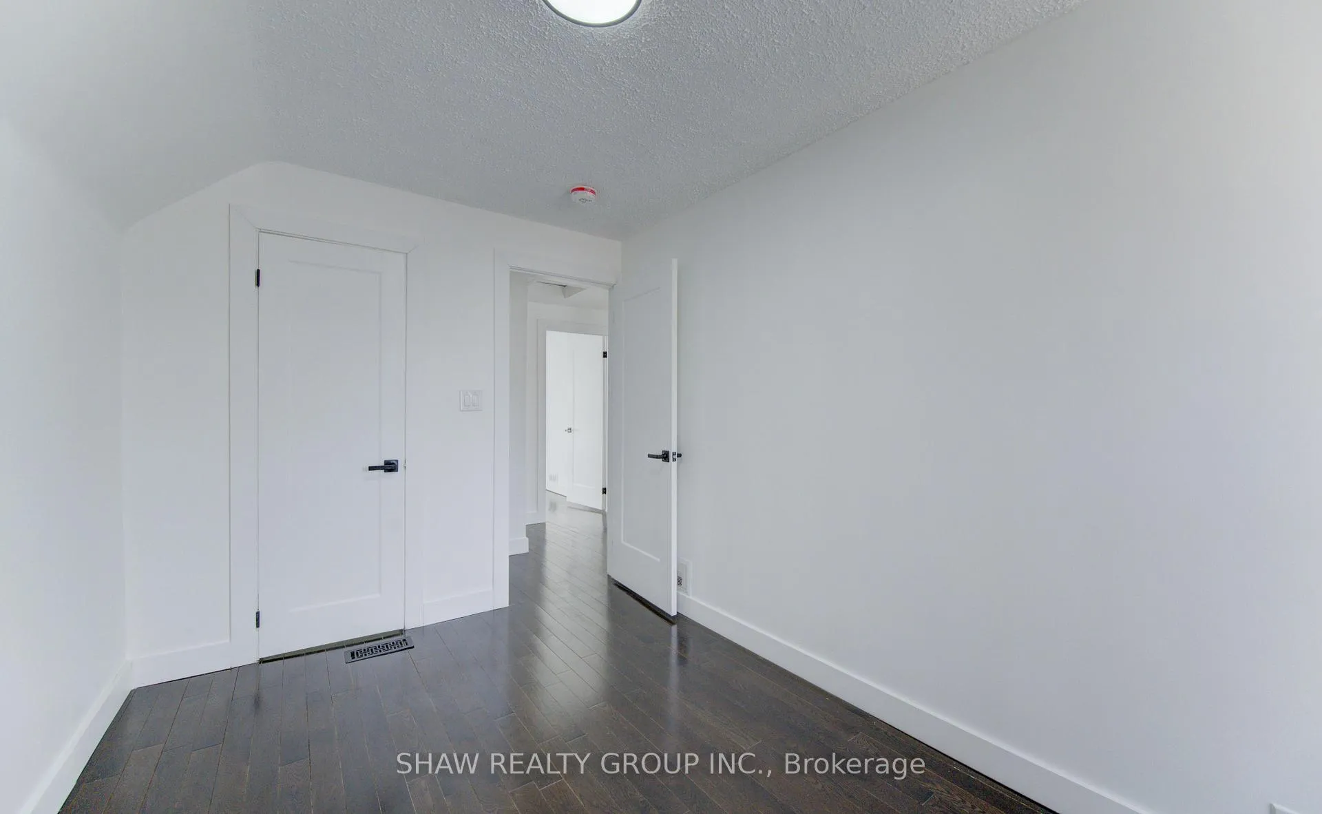 Photo 24 of 80 Lancaster Street W, Kitchener — HOMEH