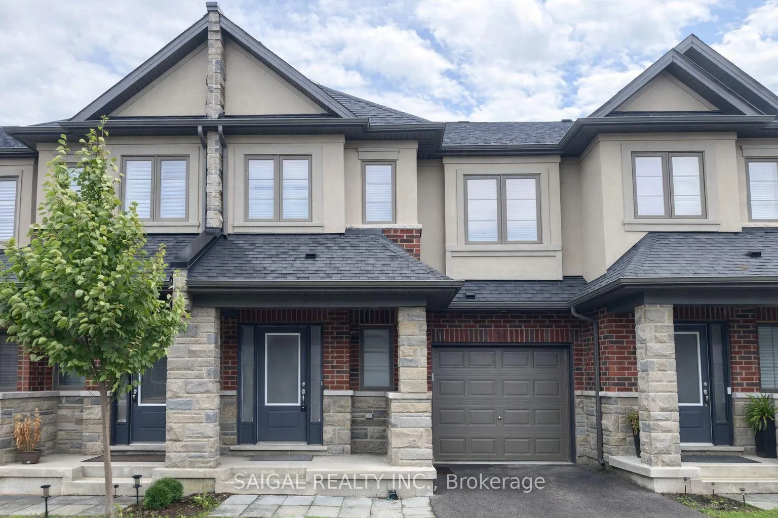 Photo 1 of Unit 75, 324 Equestrian Way, Cambridge, Hagey — HOMEH