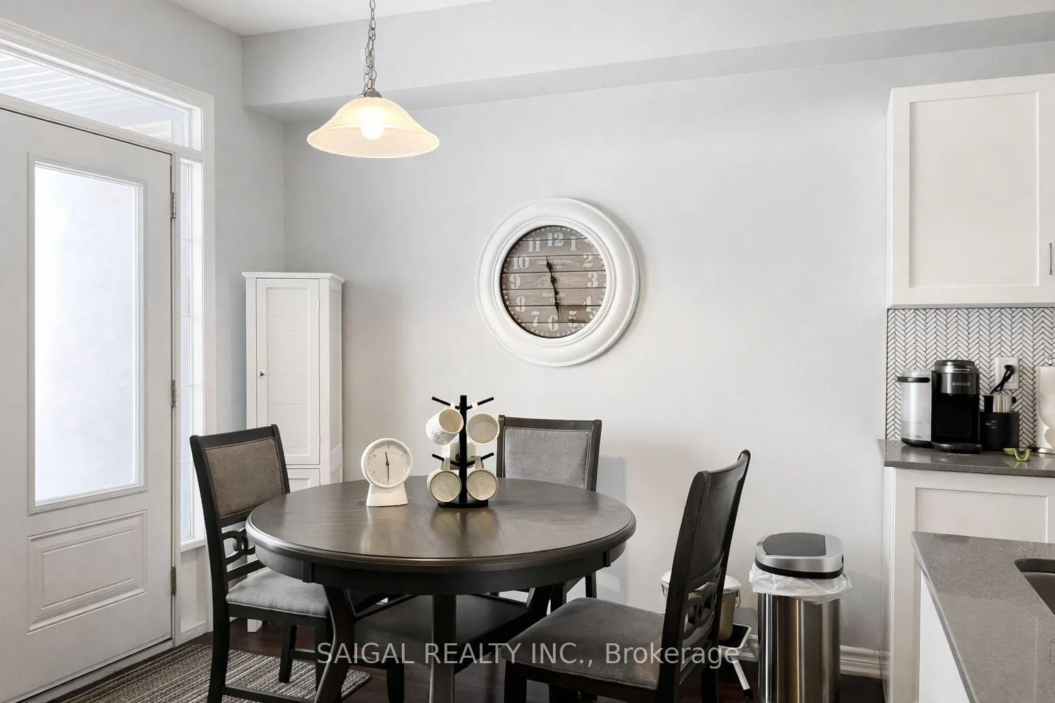Photo 5 of Unit 75, 324 Equestrian Way, Cambridge, Hagey — HOMEH