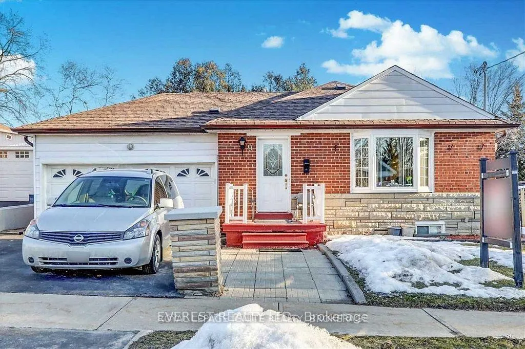 Photo 1 of 9 Benlight Crescent, Scarborough, Woburn — HOMEH