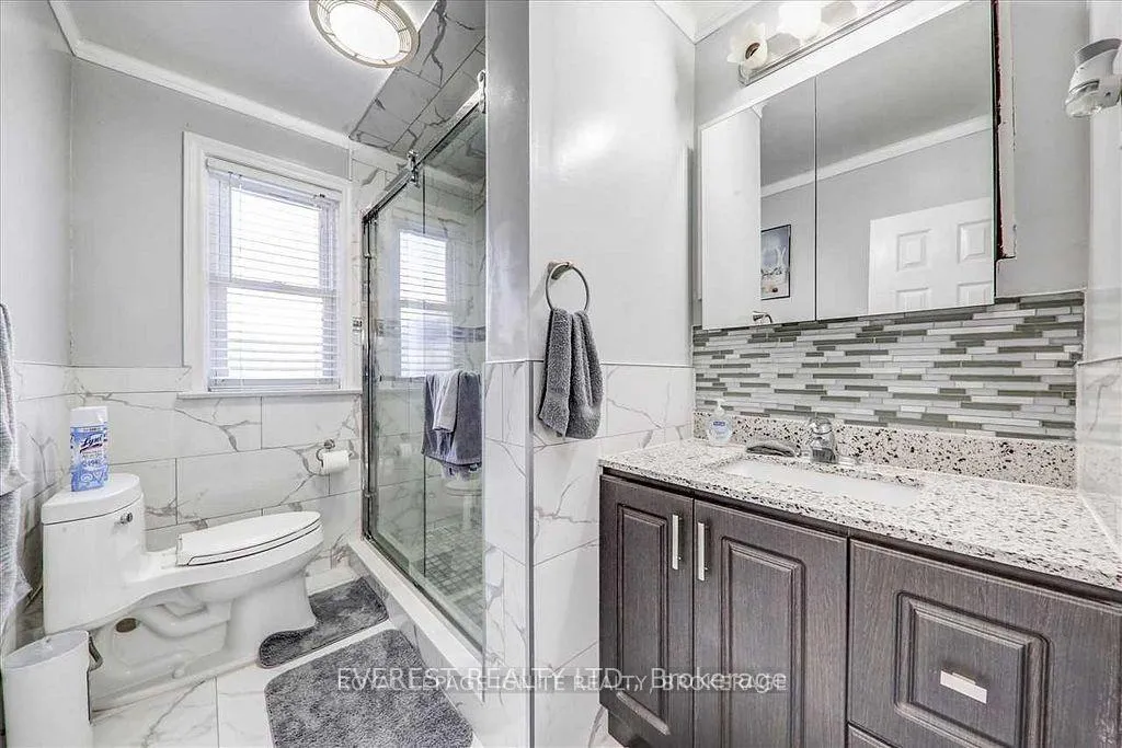 Photo 8 of 9 Benlight Crescent, Scarborough, Woburn — HOMEH