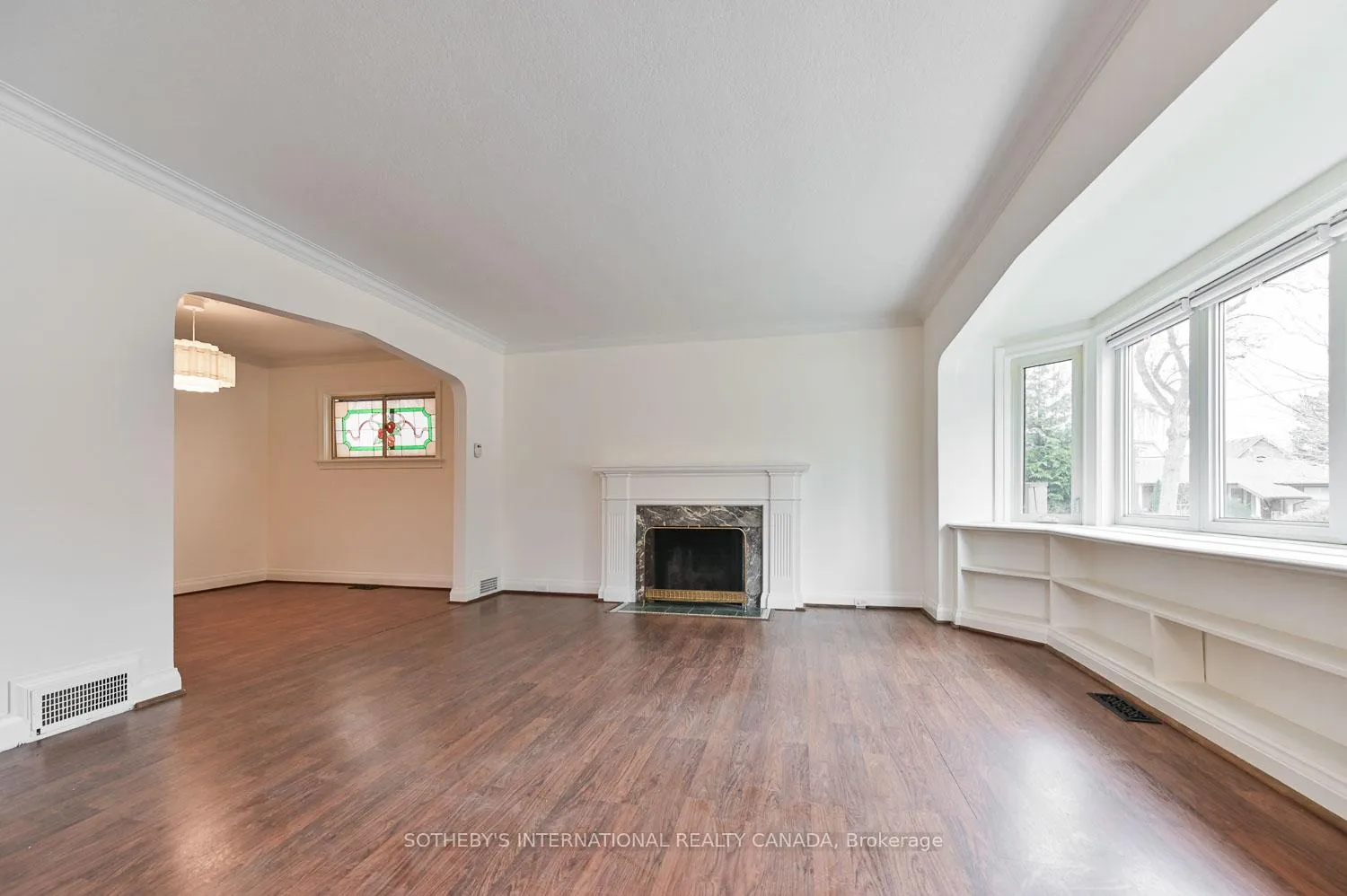 Photo 6 of 2 Wingate Place, Toronto, Forest Hill North — HOMEH