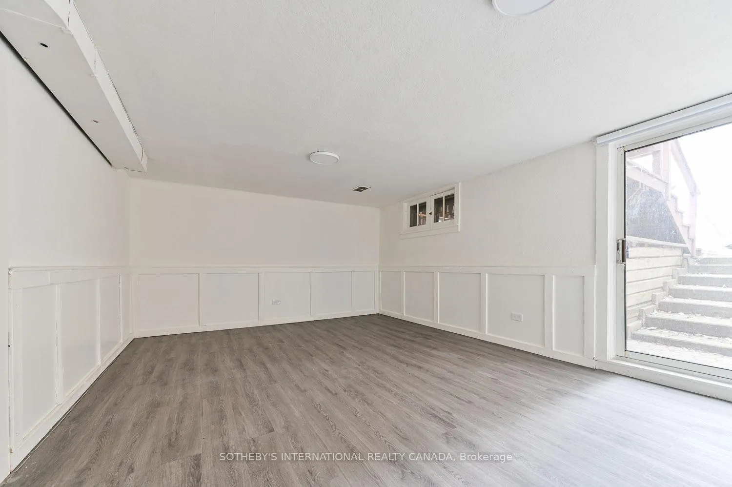 Photo 16 of 2 Wingate Place, Toronto, Forest Hill North — HOMEH