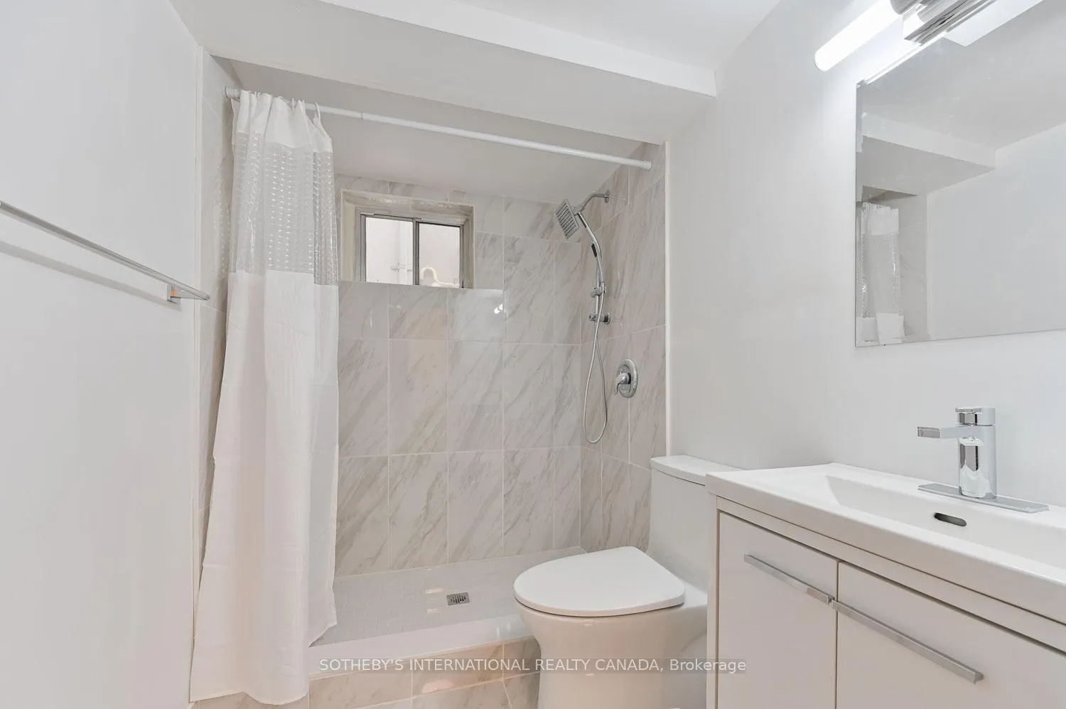 Photo 18 of 2 Wingate Place, Toronto, Forest Hill North — HOMEH