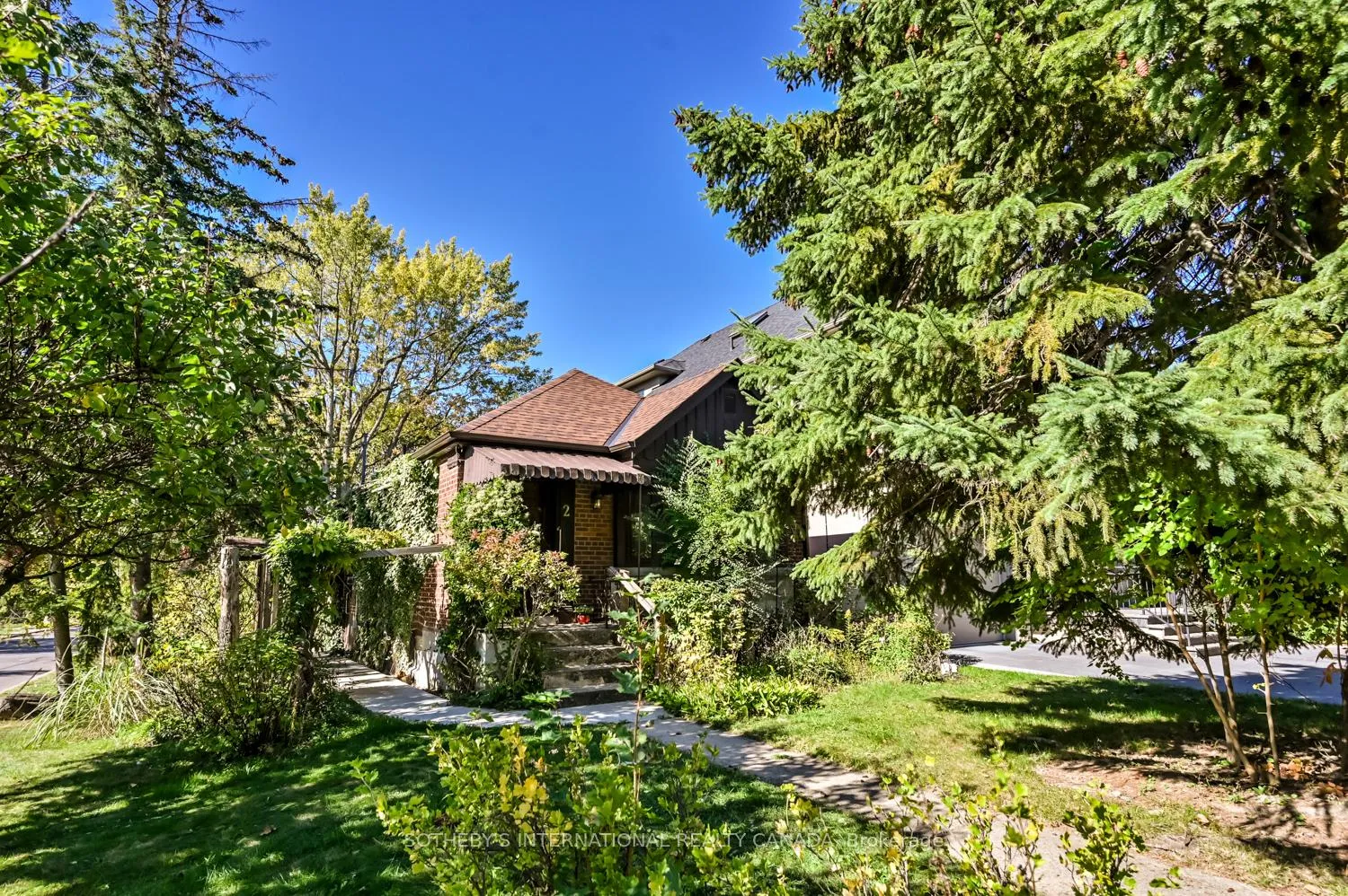 Photo 21 of 2 Wingate Place, Toronto, Forest Hill North — HOMEH