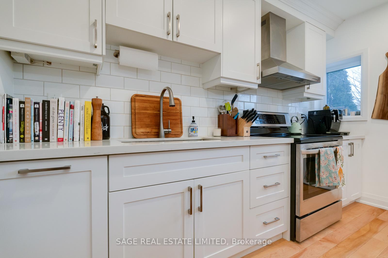 Photo 14 of 128 Langford Avenue, Toronto, Danforth — HOMEH
